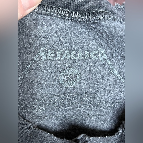 Metallica Urban Outfitters Distressed Crewneck - Picture 4 of 11